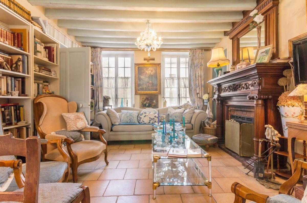 La Maison Bleue Arquian Eksteriør billede